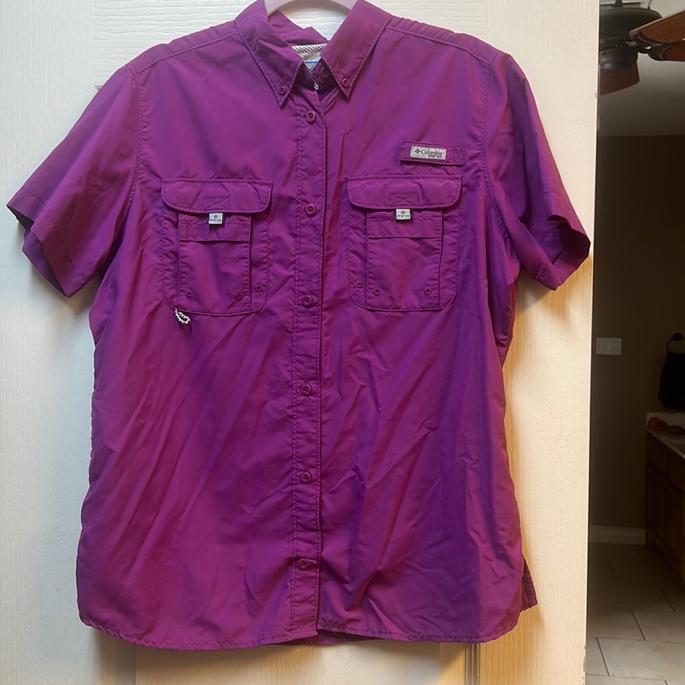 Columbia shirt size Large